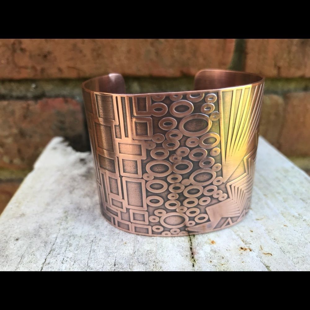 Copper cuff, Wonder Woman Cuff. New